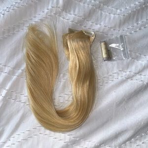 Barely Xtensions Ultra Seamless Clip-ins 18” Platinum